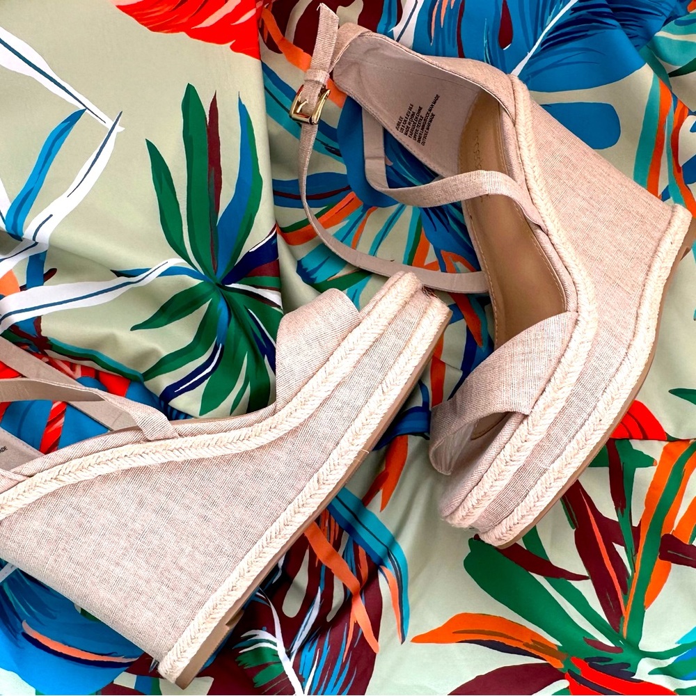 Platform Wedge Sandals-Size 8
